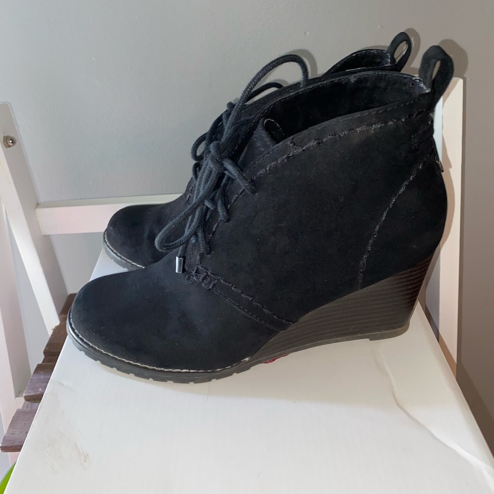 SO brand black booties size 7